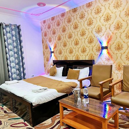 Roseline Inn Srīnagar المظهر الخارجي الصورة