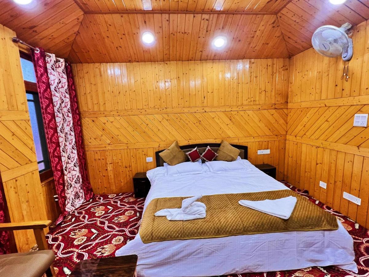 Roseline Inn Srīnagar المظهر الخارجي الصورة