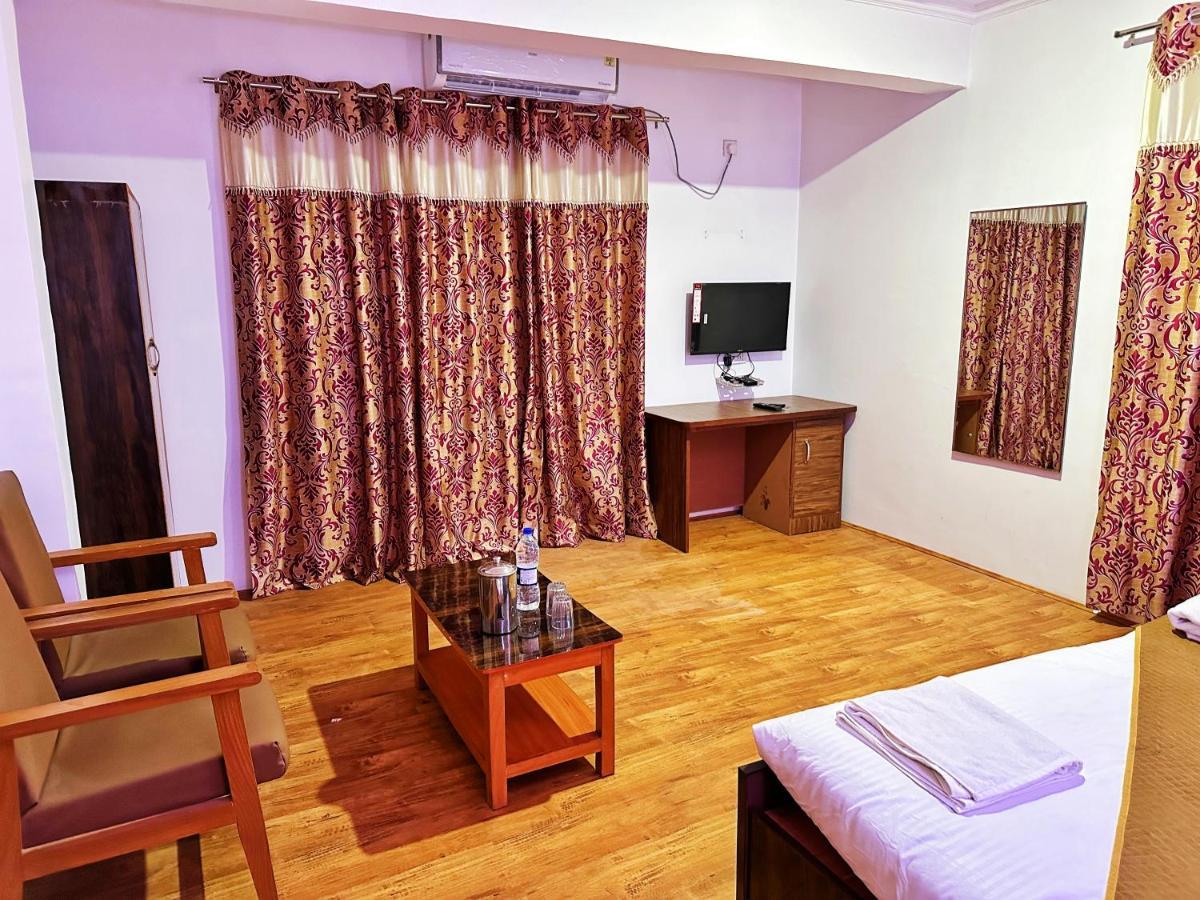 Roseline Inn Srīnagar المظهر الخارجي الصورة