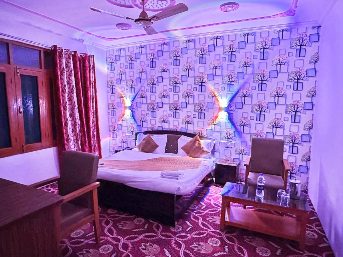 Roseline Inn Srīnagar المظهر الخارجي الصورة