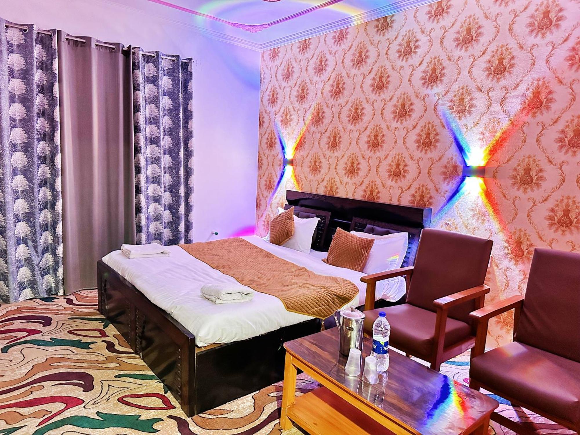 Roseline Inn Srīnagar المظهر الخارجي الصورة