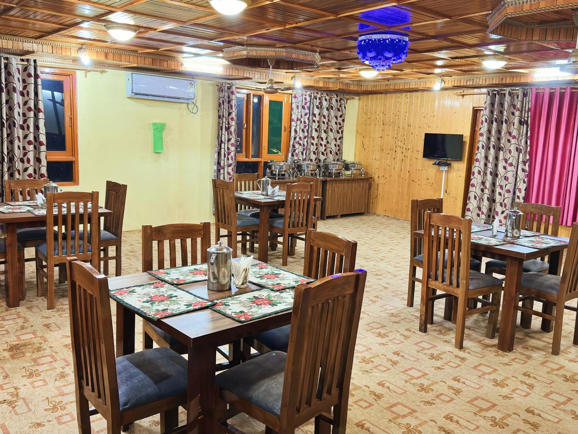 Roseline Inn Srīnagar المظهر الخارجي الصورة