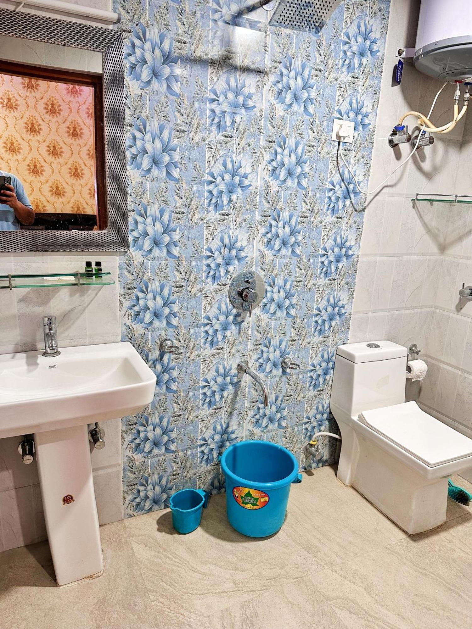 Roseline Inn Srīnagar المظهر الخارجي الصورة